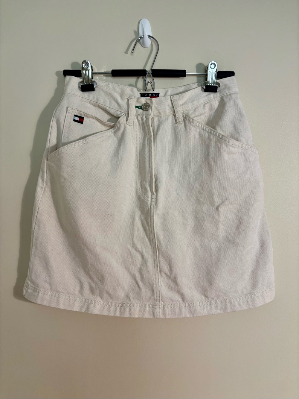 Tommy Hilfiger Vintage 90s Logo Ivory Denim Mini Skirt Size 10 - Picture 2 of 9